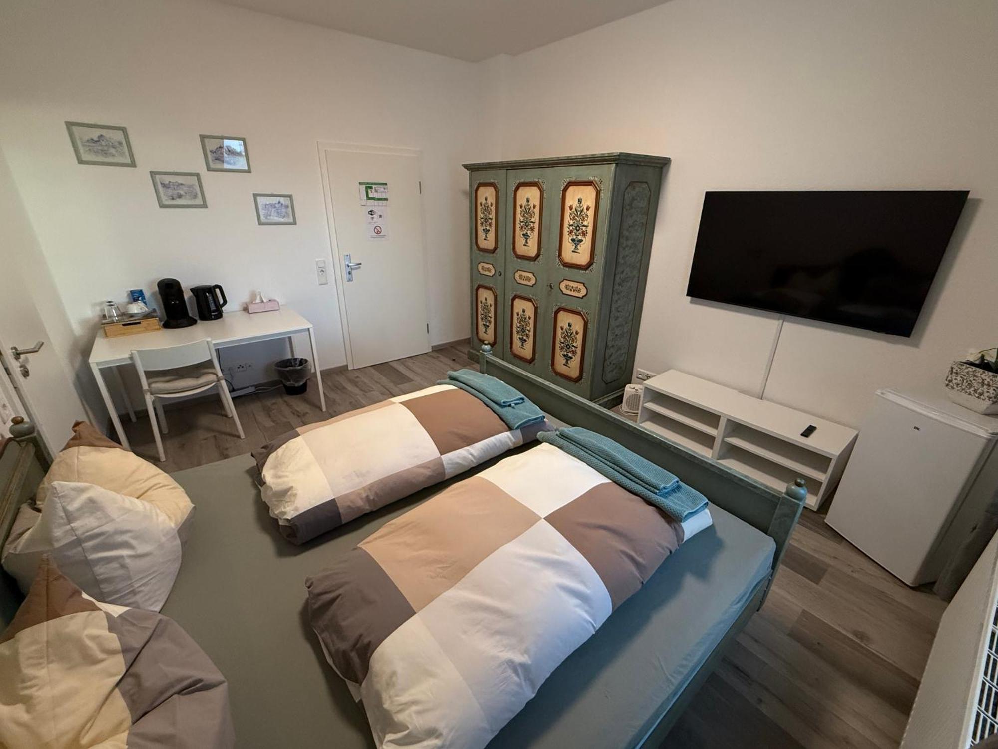 Apart-Hotel Rheinischer Hof Dormagen Esterno foto